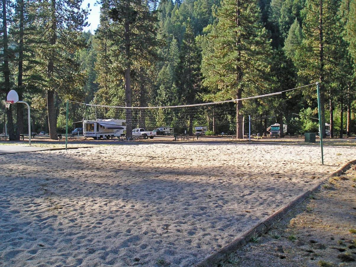 Yosemite Lakes Bunkhouse Cabin 27 Hotell Harden Flat Exteriör bild